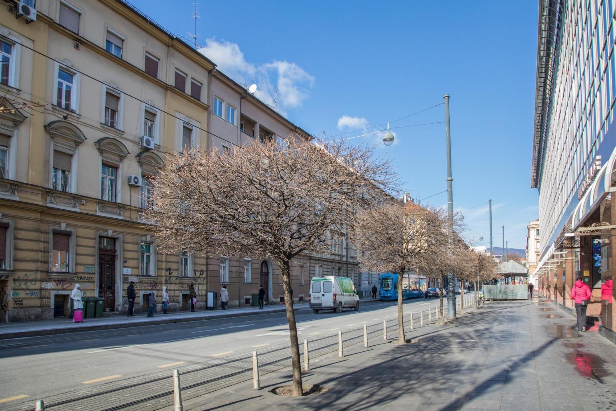 Papillon Leilighet Zagreb Eksteriør bilde